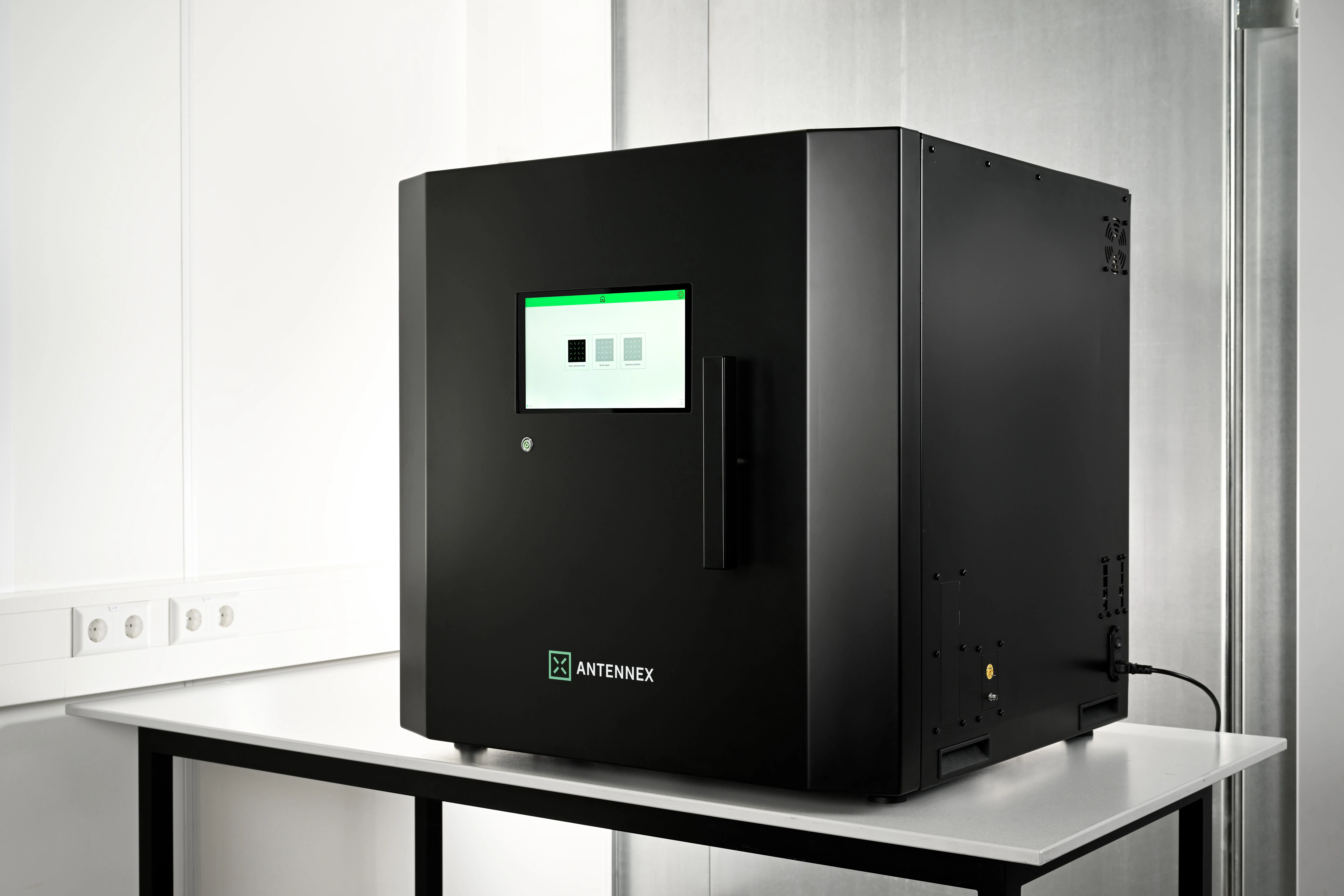 Chambre de test non-anéchoïque Antennex RC-01-0202