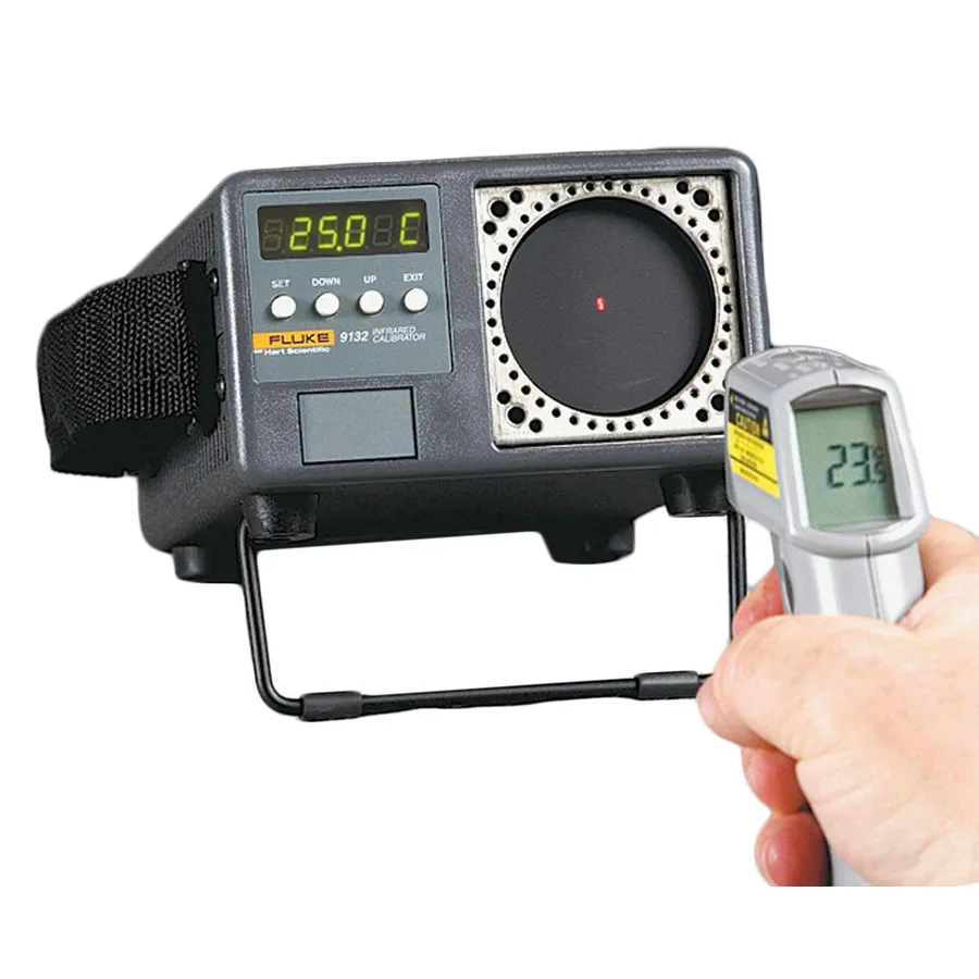 Calibrateur infrarouge Fluke 9132-156