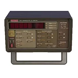 Keithley 595 Appareil de Mesure de Capacitance Quasistatique C-V
