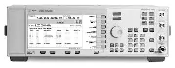 Générateur de signaux analogiques Keysight E4428C