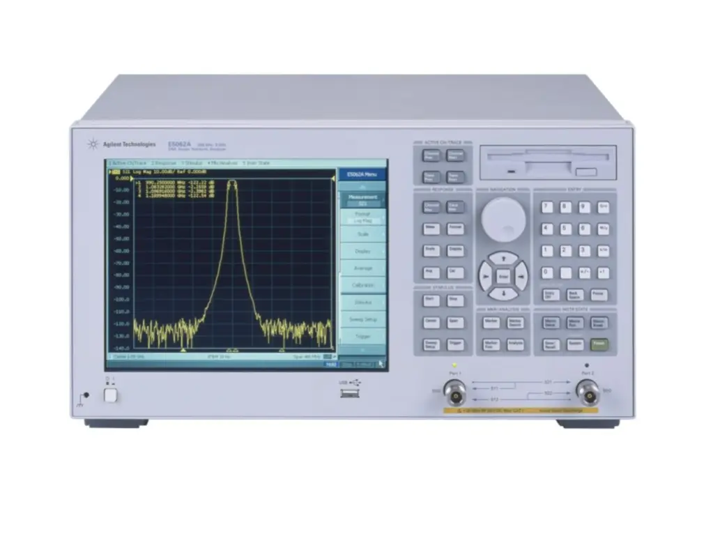 Analyseur de réseau vectoriel Keysight E5062A