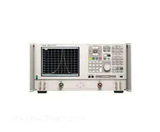 Analyseur de réseau vectoriel Keysight E8358A