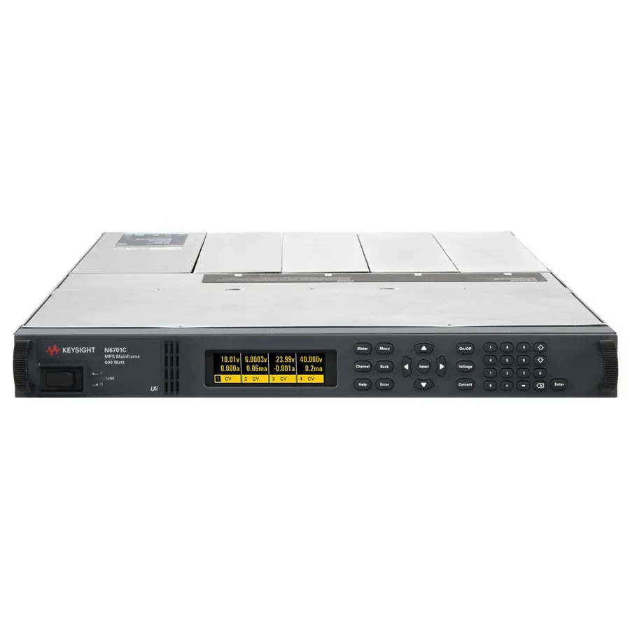 Châssis principal du système d'alimentation modulaire Keysight N6701C avec kit de montage en rack