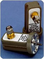 Adaptateur guide d'ondes Keysight V281C femelle 1,0 mm vers bande V