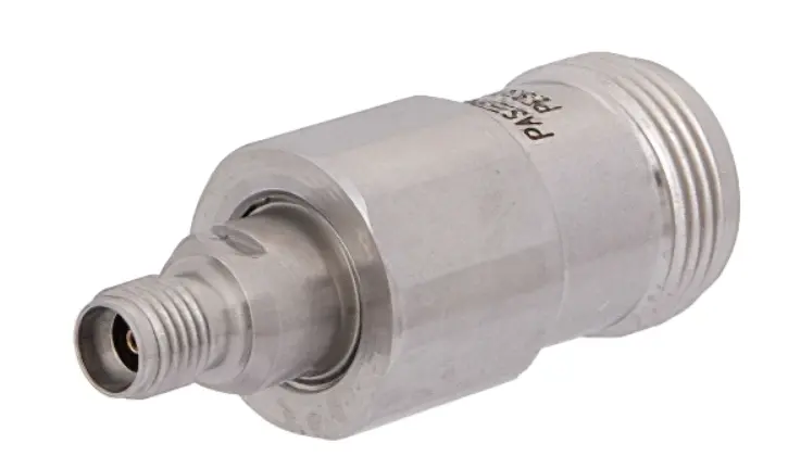 Pasternack PE9323 adaptateur 3.5mm vers Type N