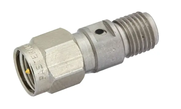 Adaptateur coaxial SMA Pasternack PE9694
