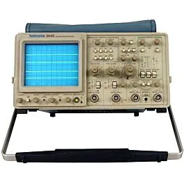 Tektronix 2445 Oscilloscope 150 MHz 4 canaux