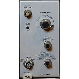 Amplificateur monocanal Tektronix 7A19