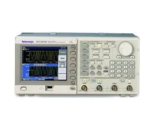 Générateur de fonctions arbitraires Tektronix AFG3252C