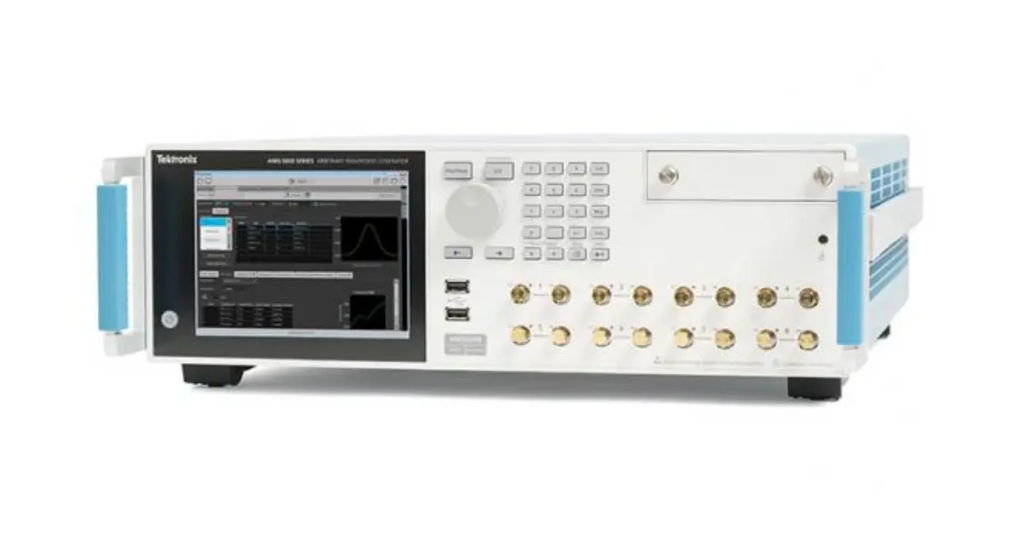 Tektronix AWG5204 Générateur de Formes d'Onde Arbitraires