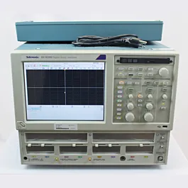 Oscilloscope Analyseur d'Échantillonnage Numérique Tektronix DSA8300